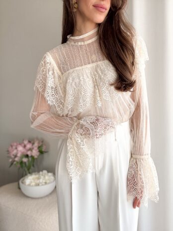 Koronkowa bluzka Clarie