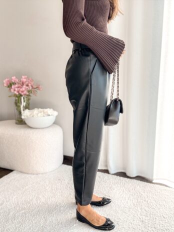 Spodnie w eko skóry czarne